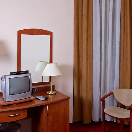 Abell Hotel